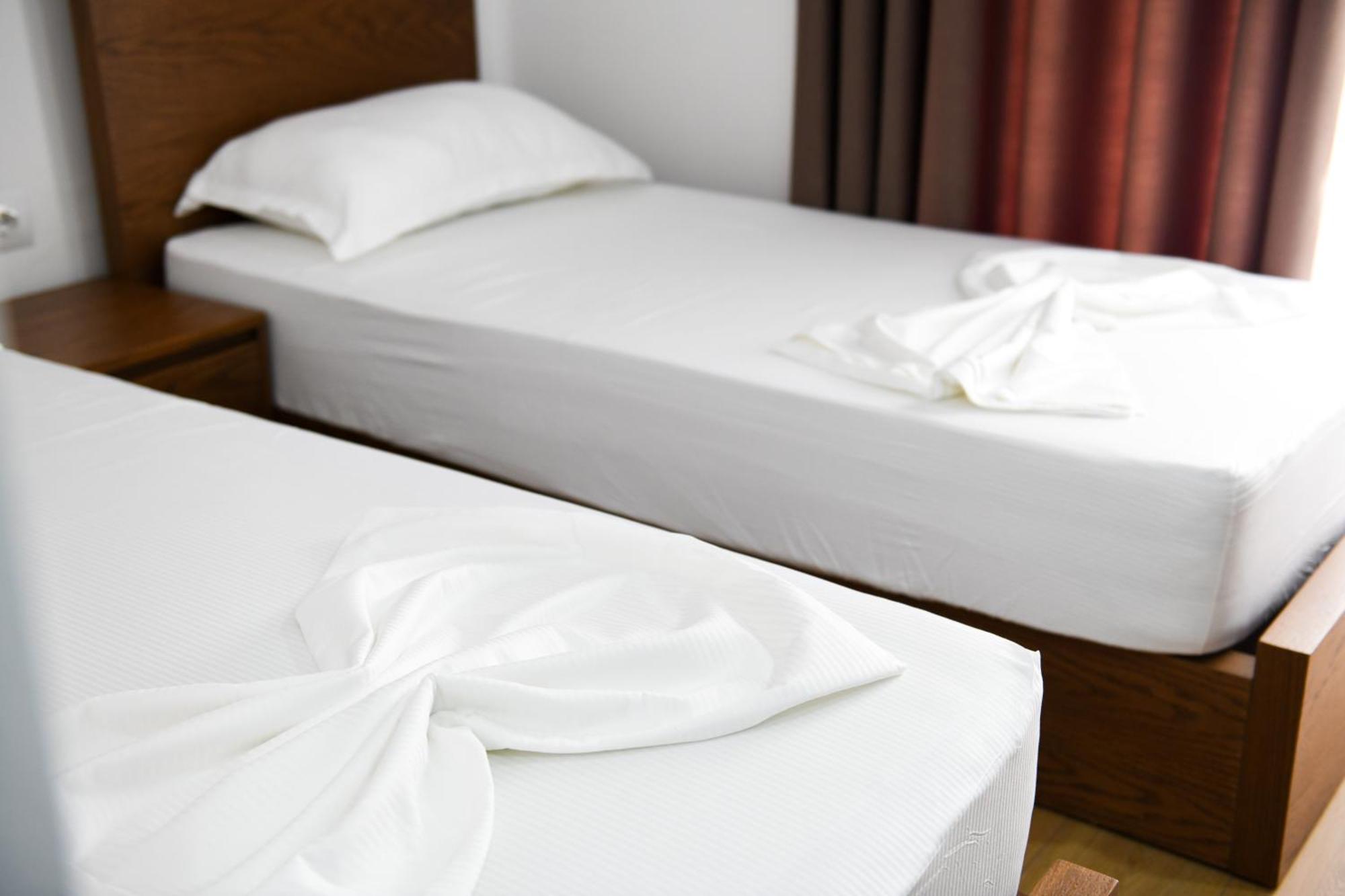 Guest House Cela City Centre Berat Exterior photo