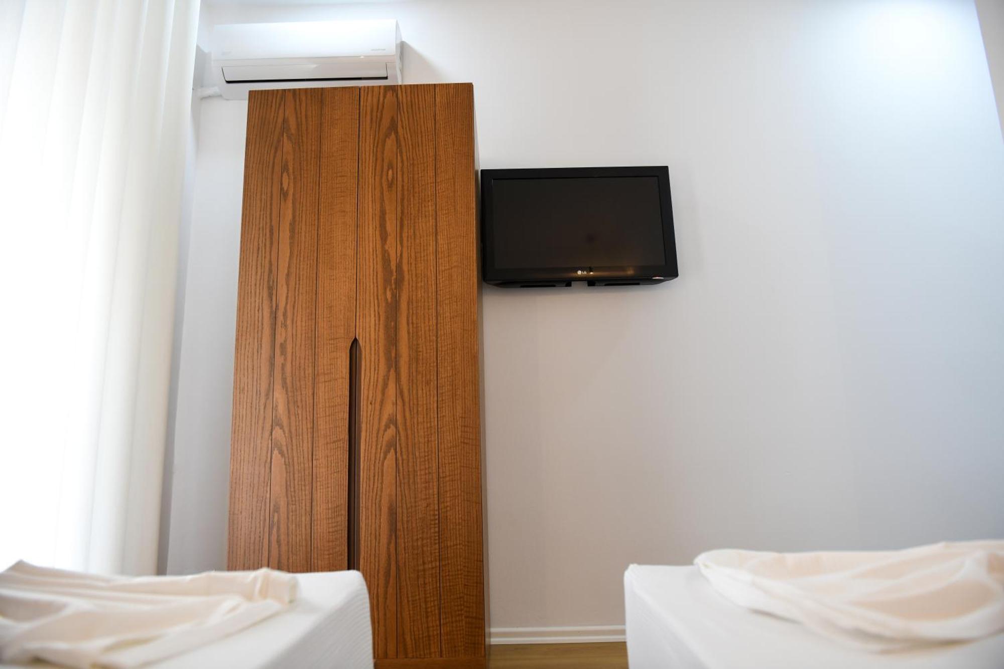 Guest House Cela City Centre Berat Exterior photo